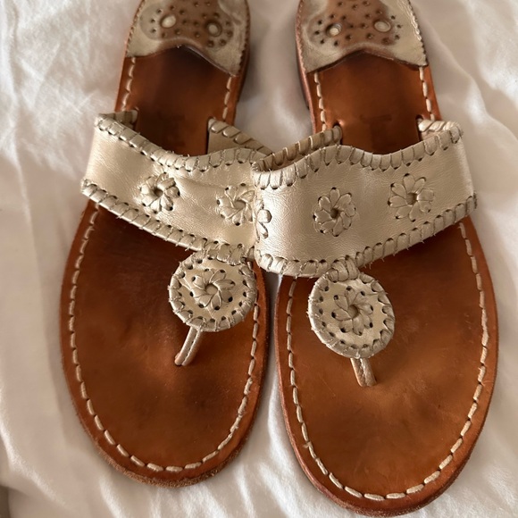 Jack Rogers platinum sandals size 9 - Picture 2 of 3